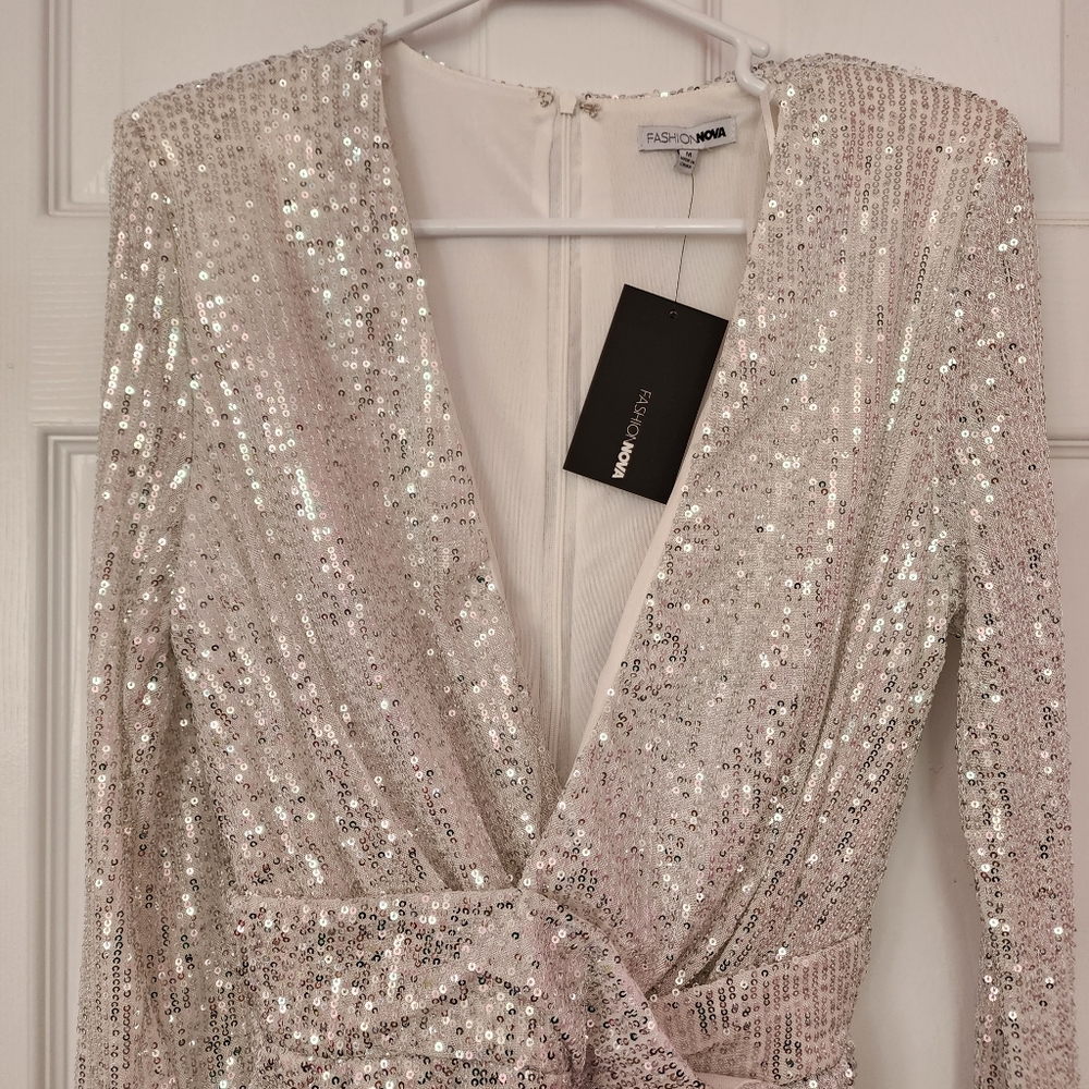 NWT Fashion Nova Sequin Dress, size medium